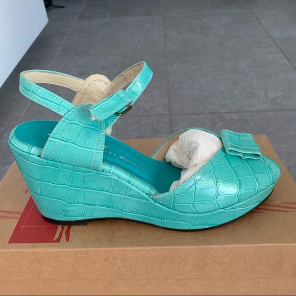 Re-Mix Paseo Wedge Peep Toe Sandal - Picture 2 of 7